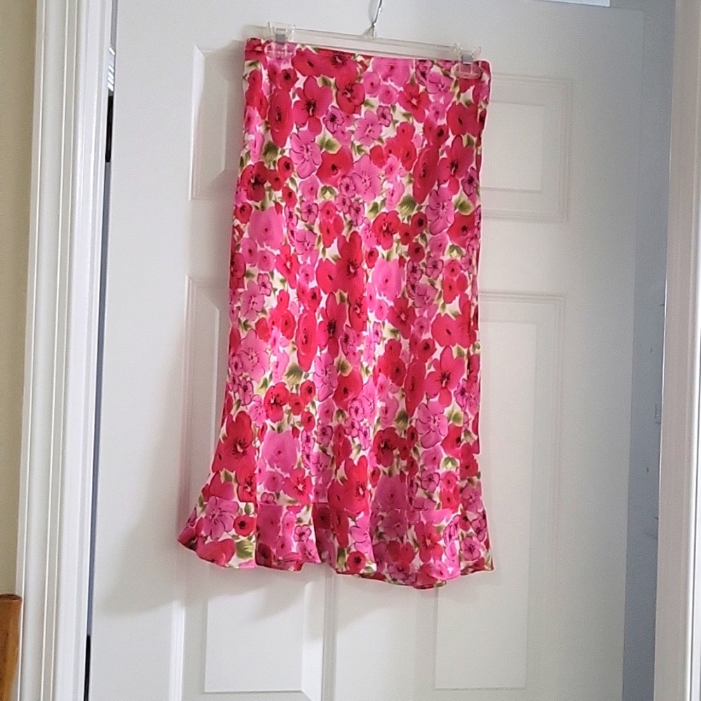 Lined Pink Floral Flared Bottom Skirt